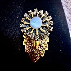 Antique Gold Dress/Scarf clip